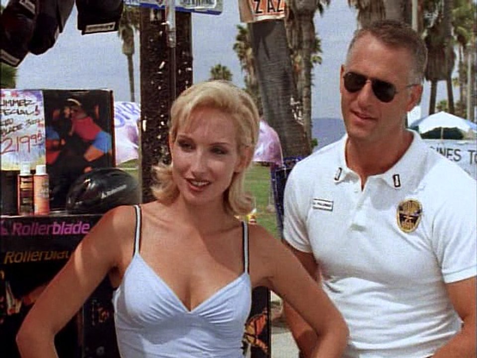 Pacific Blue S3 E12 Sisters