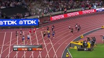 Mondiaux d'athlétisme : foudroyé par une blessure dans le relais 4x100 m, Usain Bolt ne termine pas sa dernière course