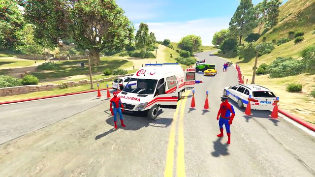 Şimşek McQueen ve Örümcek Adam Yeni Ambulans Arabası İle (Çizgi Film Tadında Türkçe Dublaj