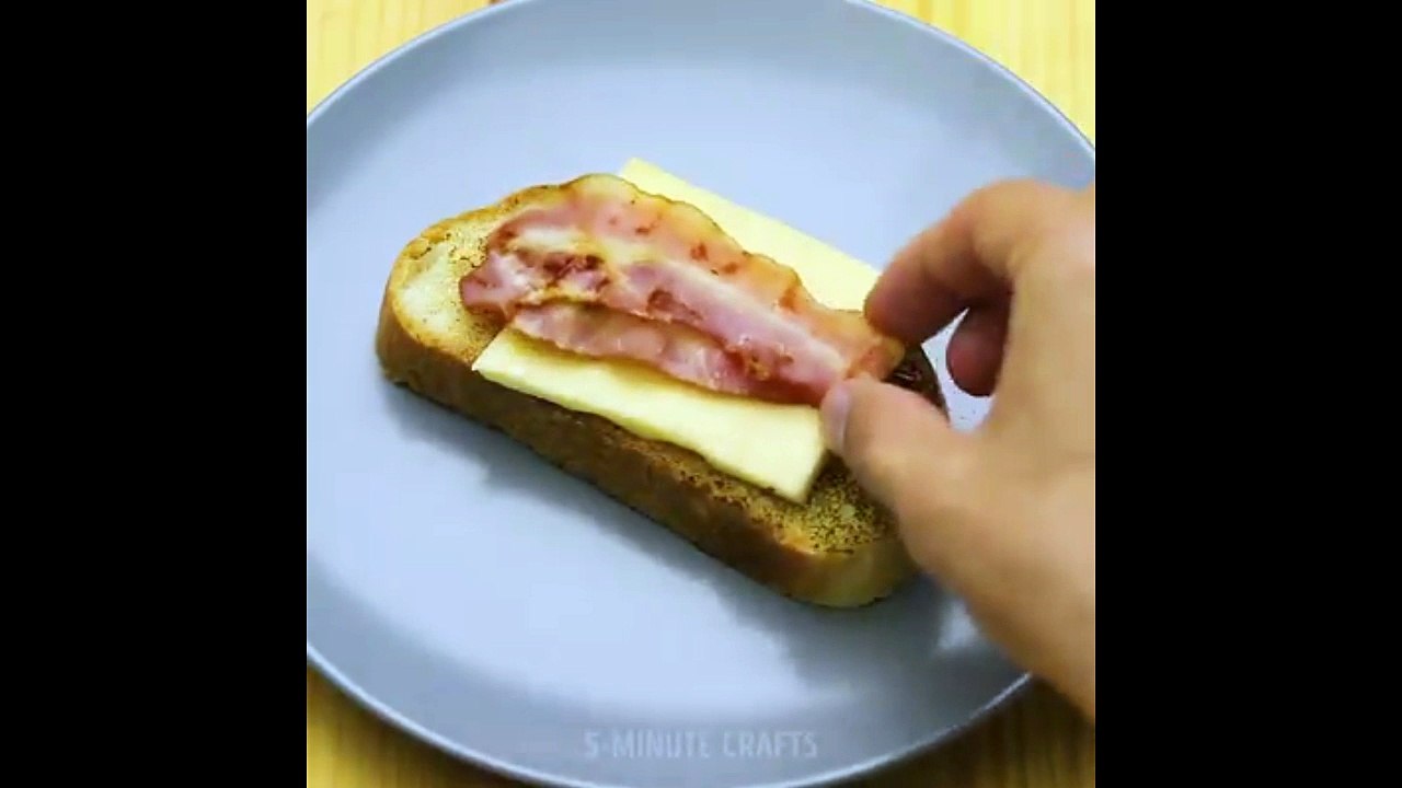 5 knife tricks... HOT !!!