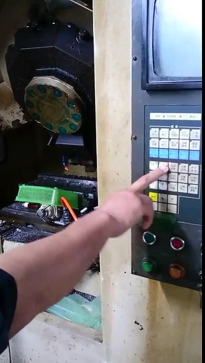 Brother tapping center TC225 scene1