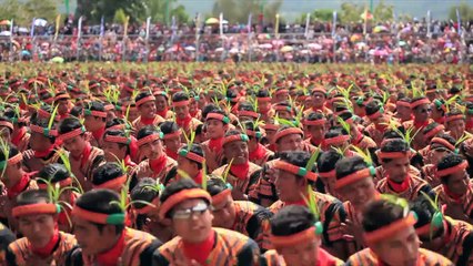 Record-breaking dance in Indonesia's Aceh promotes unity