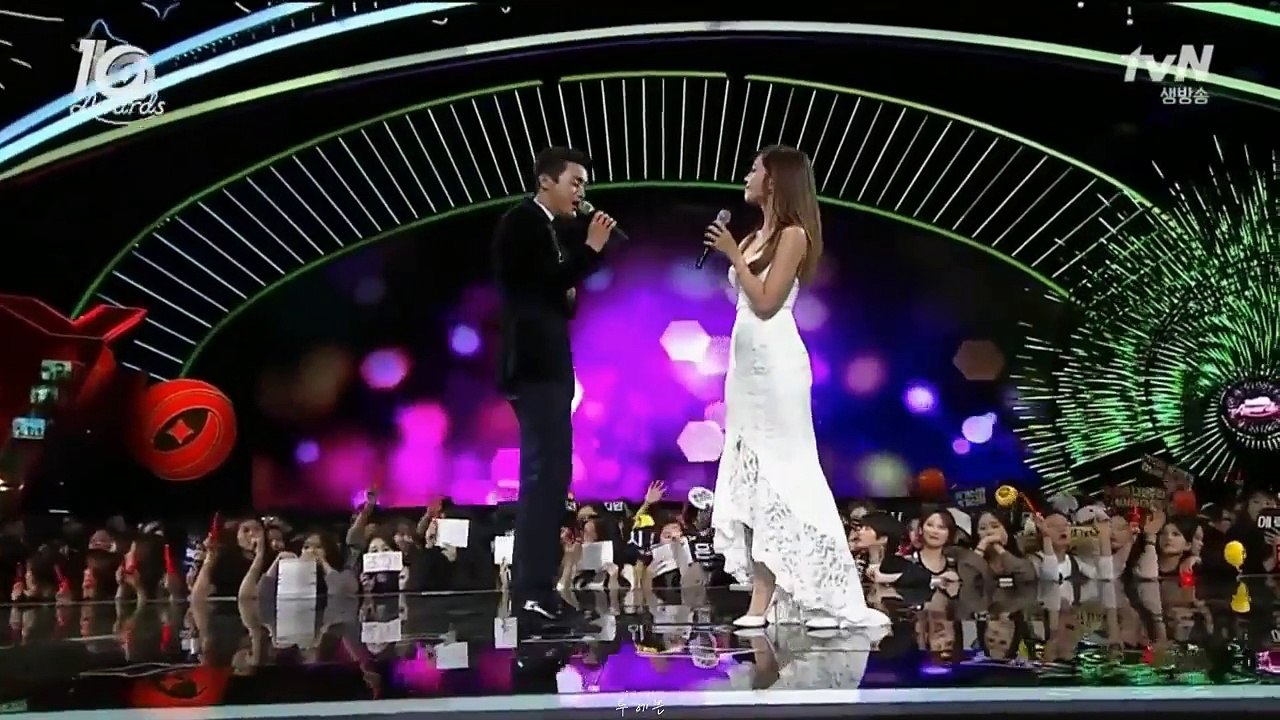 REPLY 1997 BONSANG + All for you (live) Jung Eun Ji & Seo In Guk @ tvN10 Awards 161009