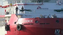 Tres oenegés suspenden sus misiones de rescate en el Mediterráneo