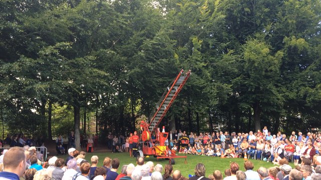 Les Sapeurs Sanglés