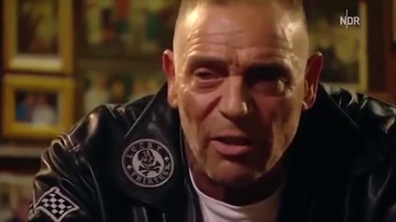 R I P Thomas 'Karate Tommy' Born (1951-2015): Martial Arts Champion, Hamburg Redlight Kingpin