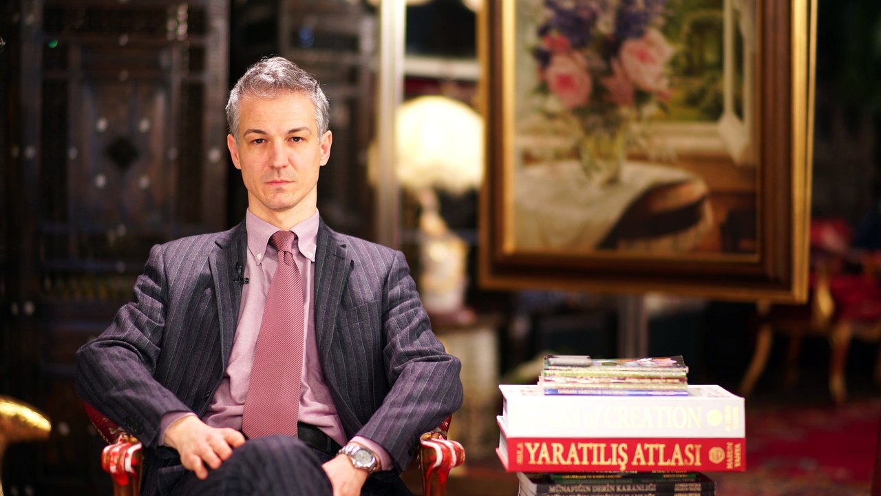 Dr. Carlo Alberto Cossano: What harm does evolution theory and Darwinism have on humanity?