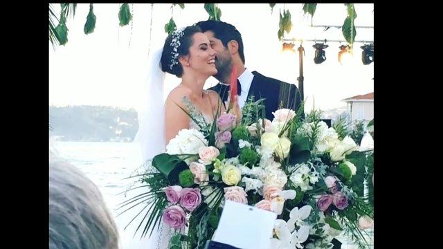 Fahriye Evcen ve Burak Özçivit muradına erdi ( düğün töreninden ilk görüntüler )
