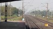 [HD] Whining HWH WAP-7 Howrah Rajdhani brushes through Baruipara !!