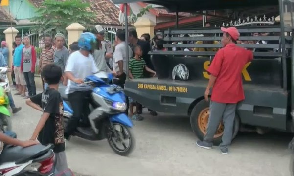 Mabuk di Pesta, Seorang Pria Tusuk Sang Mantan