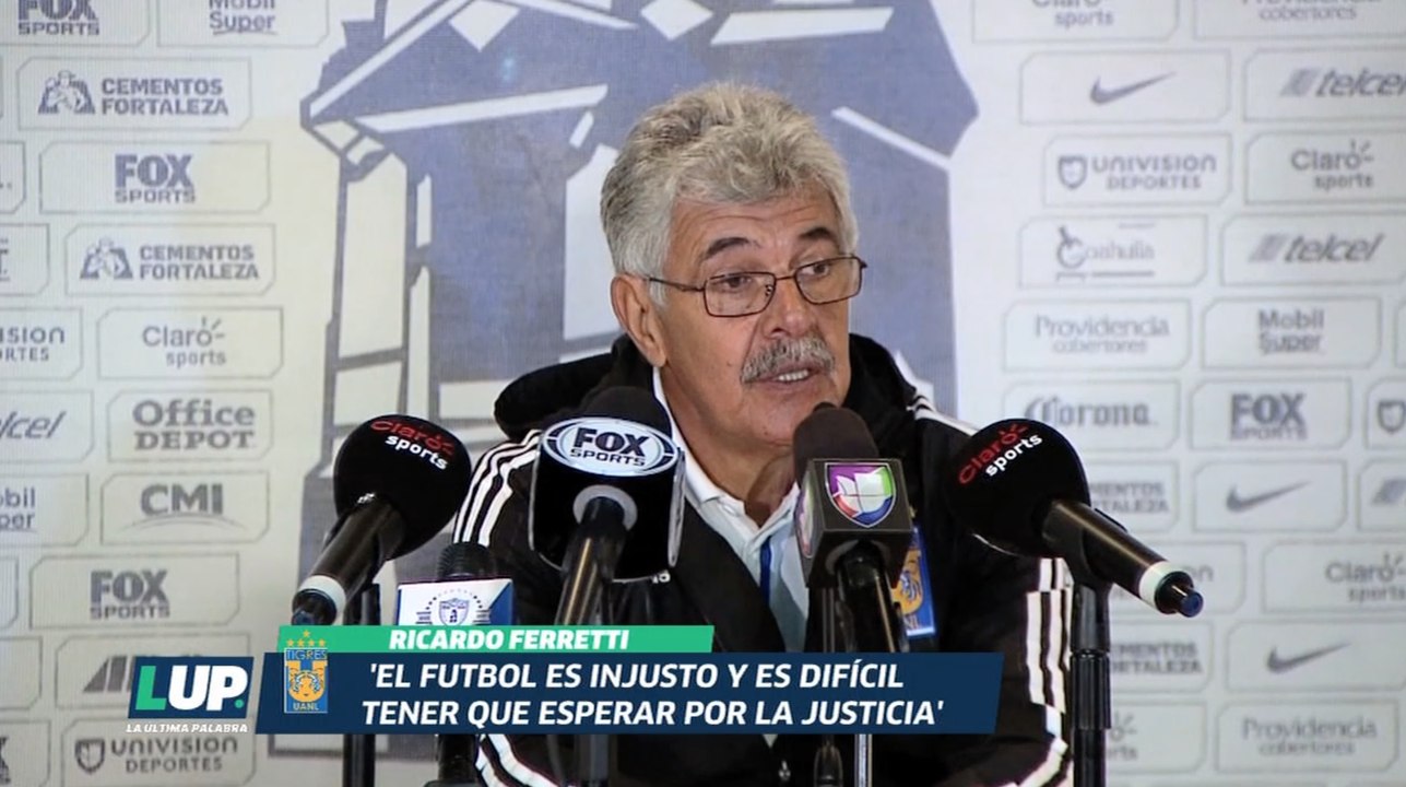 Ricardo Ferretti y Diego Alonso en conferencia de prensa