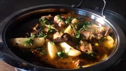 ALOO GOSHT KA SHORBA COOK WITH Robina irfan