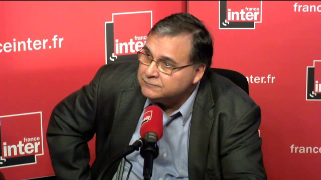 Michel Mujica : Nous avons fait des erreurs économiques mais il y a aussi un blocus international financier