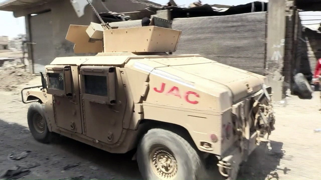 معارك عنيفة بالمدينة القديمة بالرقة