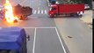 ویڈیو میں دیکھیں موٹرسائیکل کے ٹرک کے ساتھ ٹکراتے ہی کیسی خوفناک آگ لگ گئی۔ ویڈیو: حافظ عثمان۔ لاہور
