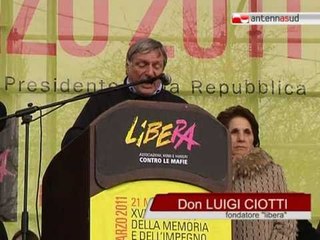 TG 19.03.11 Potenza, 80mila in piazza per Libera