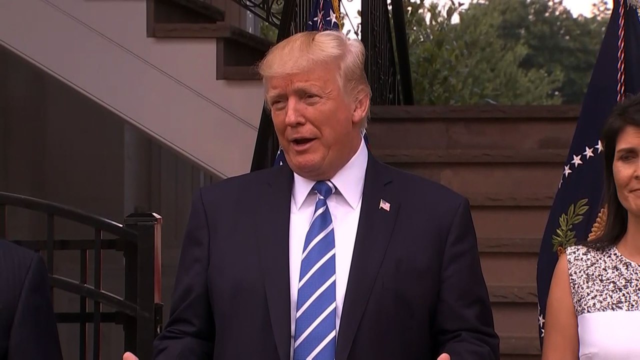 Donald Trump évoque une possible option militaire au Venezuela