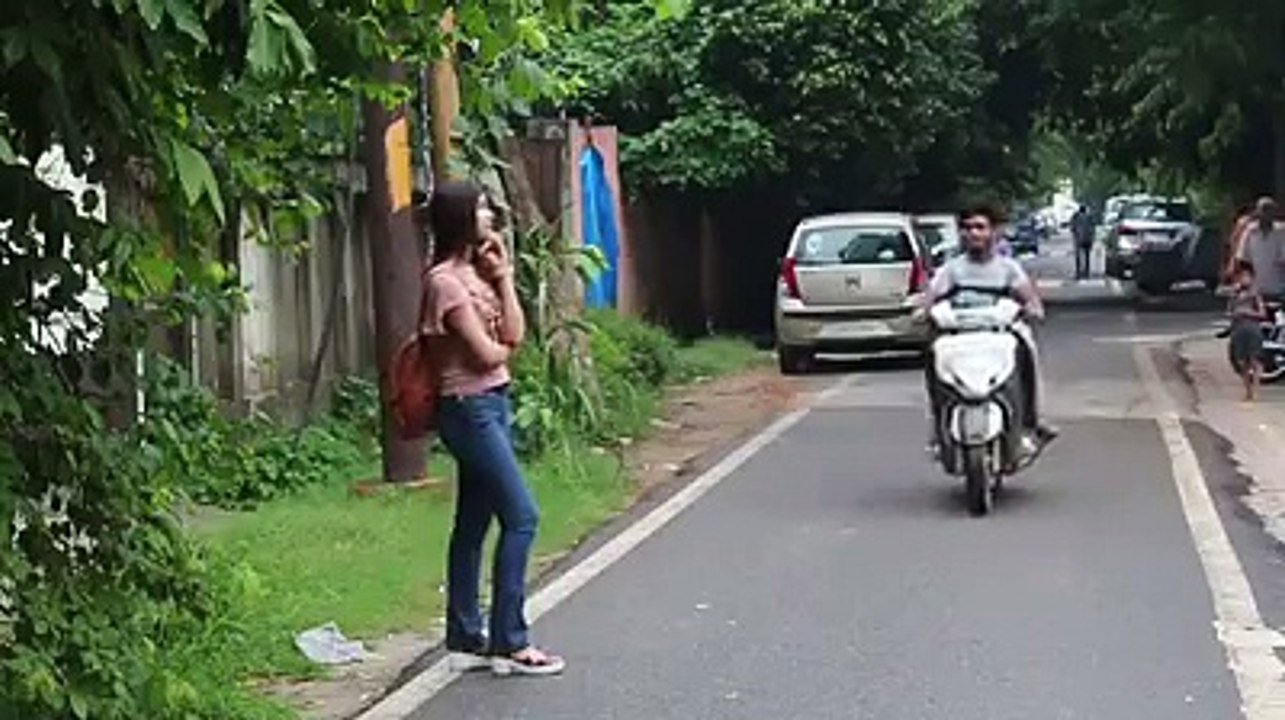 tu mere gf mein tera bf pyar krenge na na na