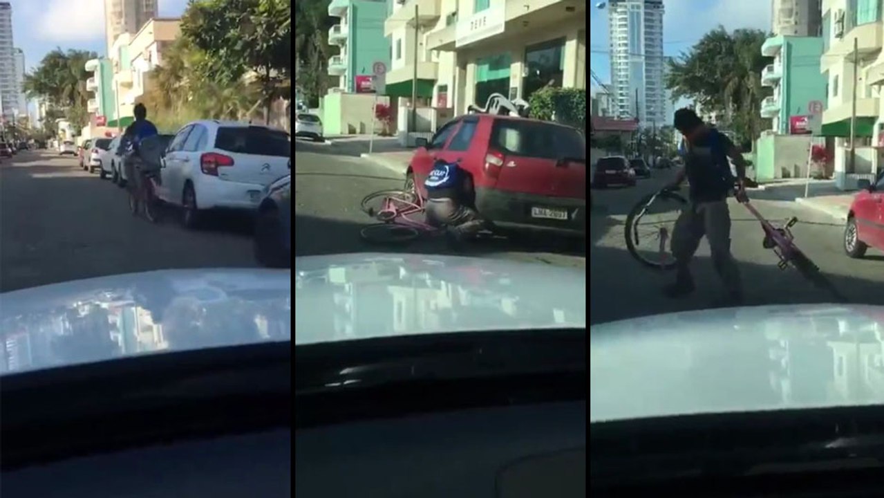 Un homme bourré sur un vélo..