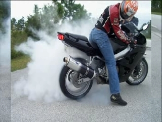 Kawasaki burn zx6r