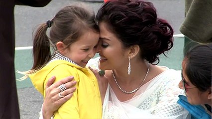 Aishwarya Rai CUTE Moment CAUGHT On Camera In Melbourne  Videos Goes VIRAL!