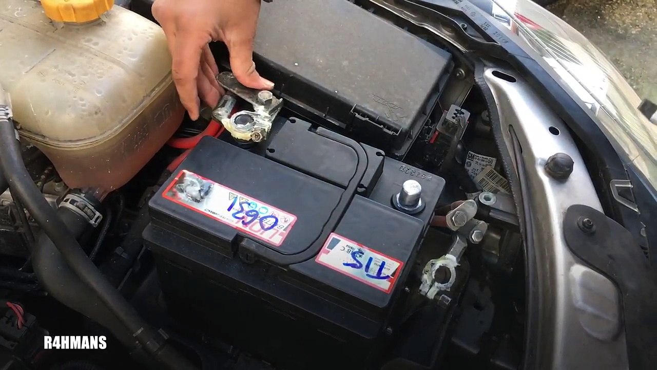 How To Change Astra H Battery - video Dailymotion