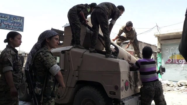 Syrie: violents combats dans la vieille ville de Raqa