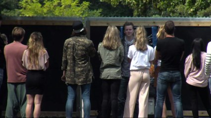 Jeroen loopt de poort uit!