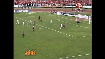 Julio Cesar Dely Valdez Goles en Eliminatorias
