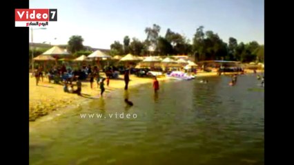 الإقبال على الشواطئ بالإسماعيلية..الأهالي : أسعار الدخول من 20 إلى 40 جنية