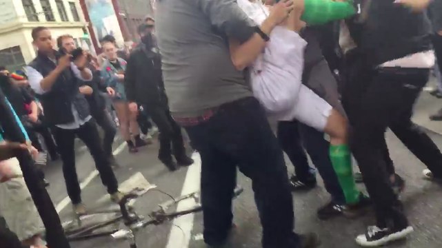 Man on Bike Fights Antifa Protestors During Seattle Rally
