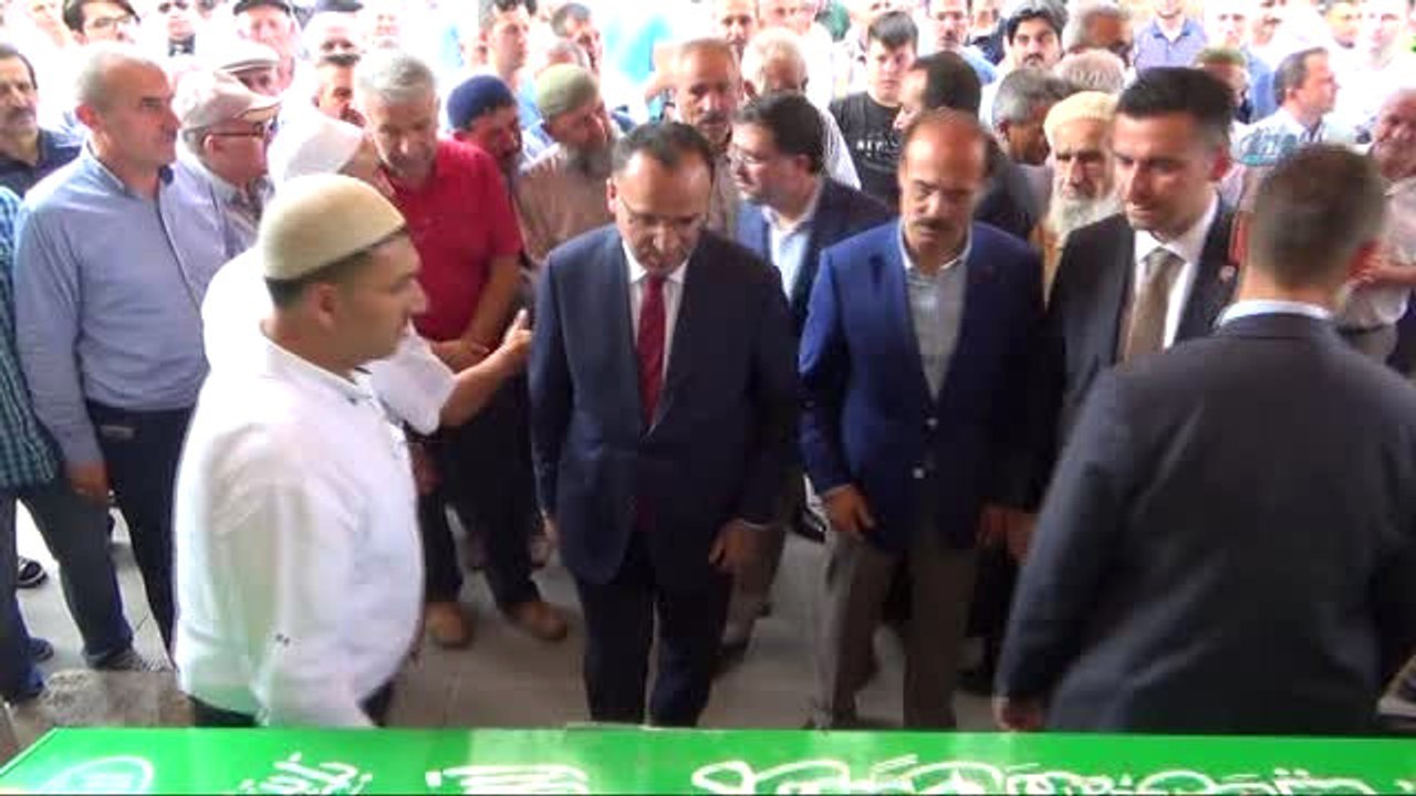 Başbakan Yardımcısı Bozdağ, Yozgat'ta Cenaze Törenine Katıldı