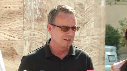 SHTATE DREJTORE PADISIN MINISTREN E ARSIMIT, “KARABINA SHPERDOROI DETYREN DHE DHUNOI VARTESIT” LAJM