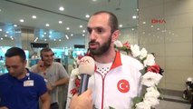 Dünya Şampiyonu Ramil Guliyev ve Milli Takım Kafilesi Yurda Döndü - 2