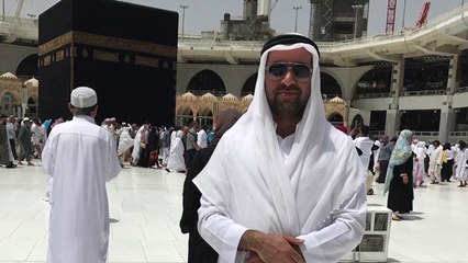 Video herunterladen: Sheikh Ali Mullah Makkah azan. Yanik Kabe ezani - HAFIZ METIN DEMIRTAS. Kabe müezzini taklidi Seyh Ali Mulla makami. Arap makami ezan. Hicaz makami ezan - Kabe ezani dinle. Azaan Makkah. Azan Masjid Al Haram. Müthis kiraat ezan. Kabeden canli ezan dinle.