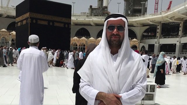 Sheikh Ali Mullah Makkah azan. Yanik Kabe ezani - HAFIZ METIN DEMIRTAS. Kabe müezzini taklidi Seyh Ali Mulla makami. Arap makami ezan. Hicaz makami ezan - Kabe ezani dinle. Azaan Makkah. Azan Masjid Al Haram. Müthis kiraat ezan. Kabeden canli ezan dinle.
