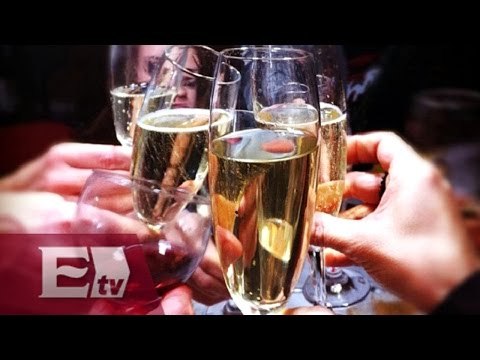 Guía del buen borracho para las fiestas navideñas y los brindis laborales/ Entre Mujeres