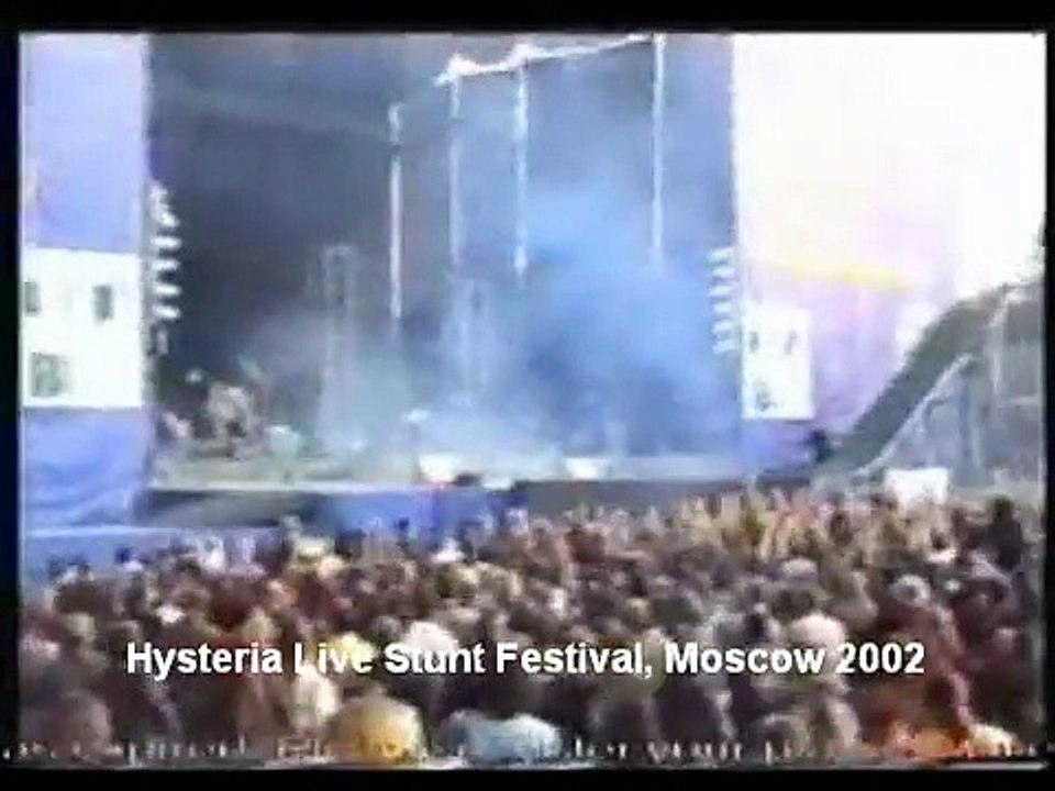 Muse - Hysteria, Stunt Festival, 05/26/2002