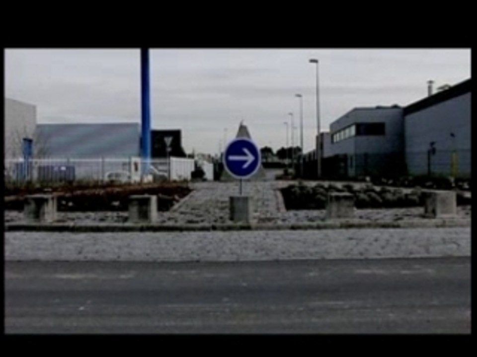 08 Fais-moi mal...dans la voiture