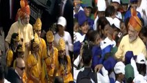Independence Day 2017 : PM Modi celebrate with children at Red Fort, Watch Video | Oneindia News