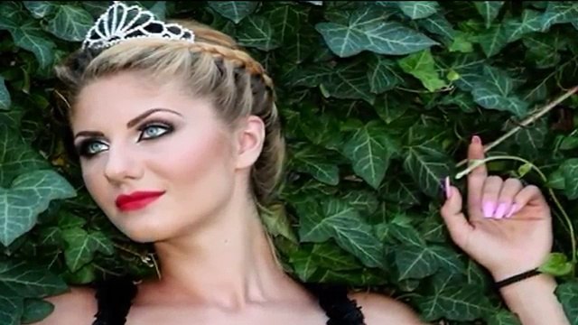 Mariana Flores Melo: Biografía de Juana I de Castilla