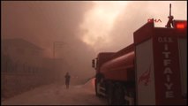 Gaziantep'te Iplik Fabrikasında Yangın Çıktı, Yakın Evler Boşaltıldı