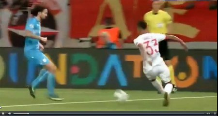 Leonard Zuta Red Card - Olympiakos Piraeus vs HNK Rijeka 1-1 16.08.2017 (HD)