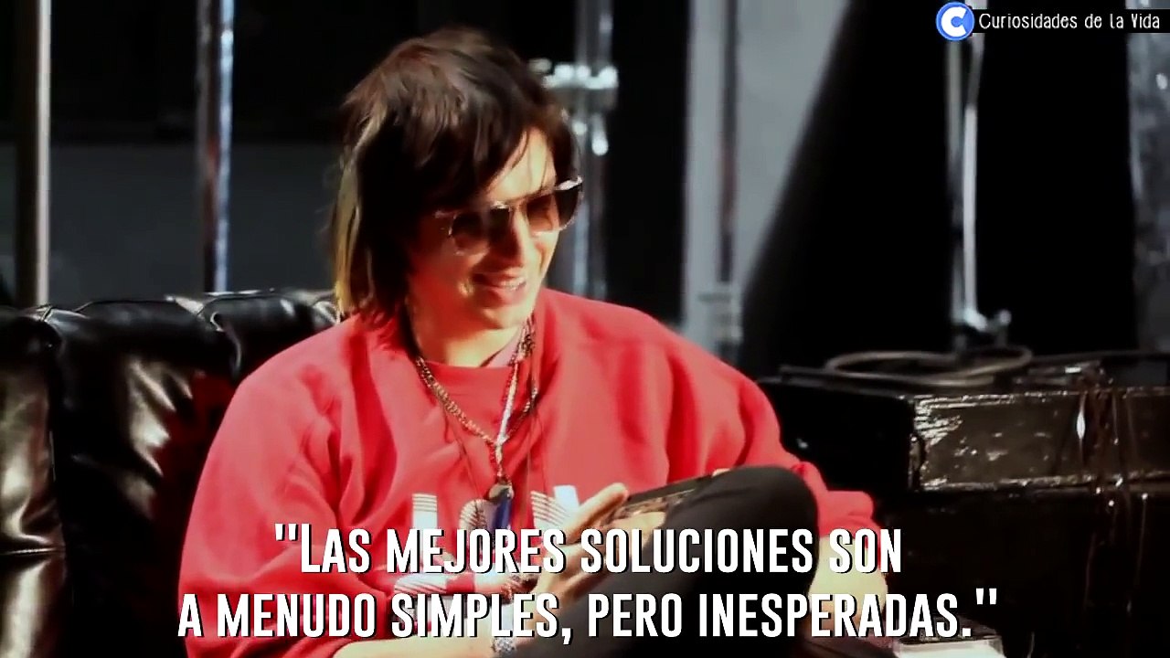Las mejores frases de JULIAN CASABLANCAS | Muchas veces tengo miedos nocturnos.