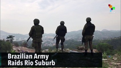 Brazilian Army Swoop on Rio Suburb