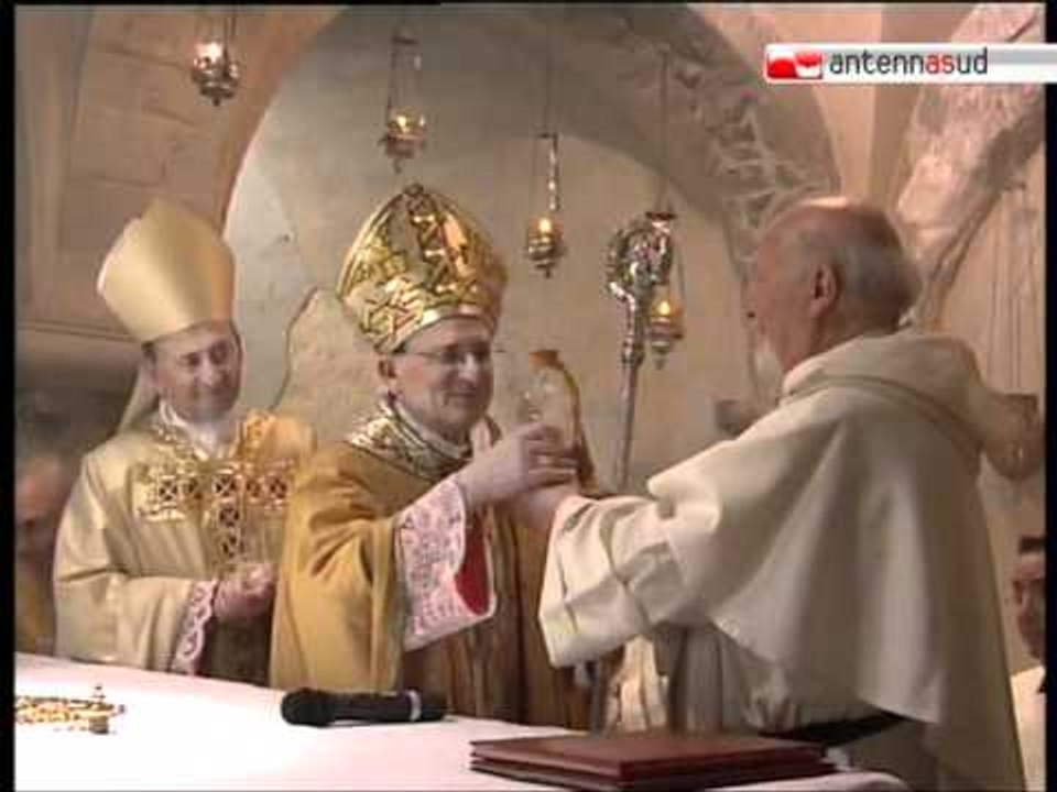 TG 10.05.11 Sacra Manna, si rinnova il prodigio