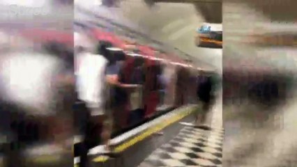 Londra metrosunda yangın