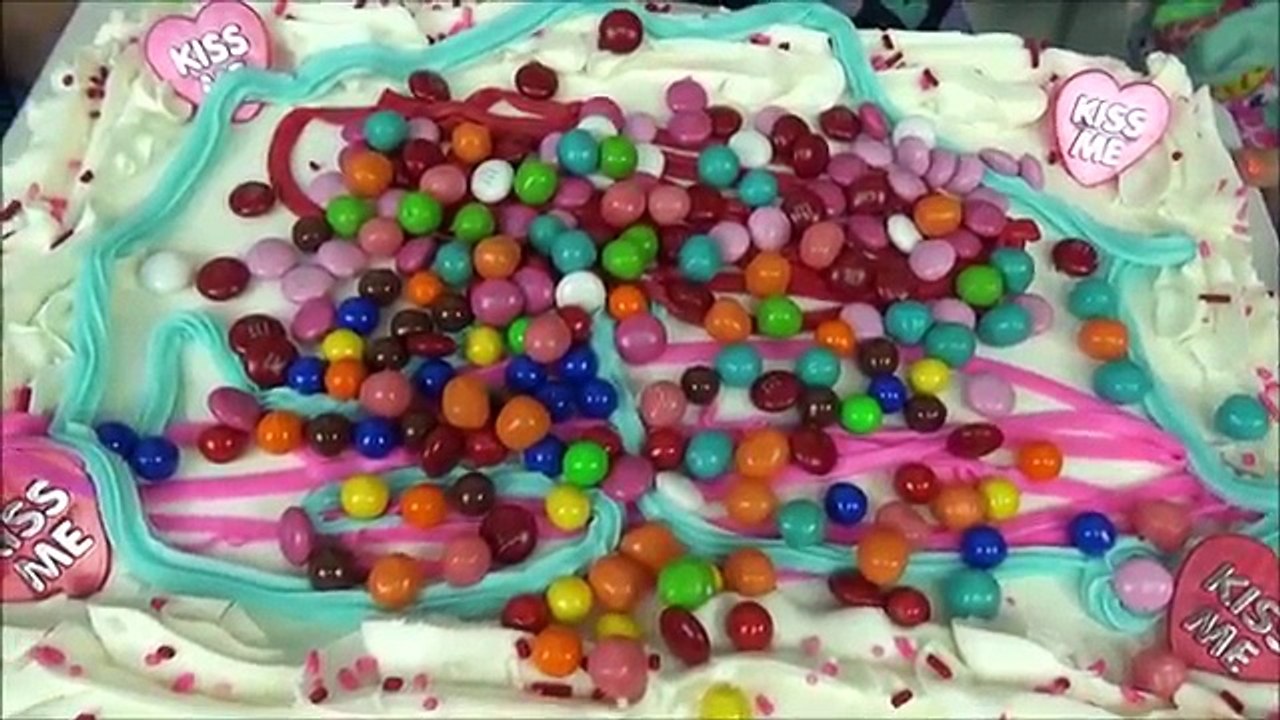 Bad Baby Giant Valentines Cake & Candy Challenge Victoria Annabelle Toy
