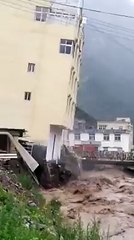 Sierra Leone: Un immeuble s'effondre dans une coulée d'eau et fait 312 Morts