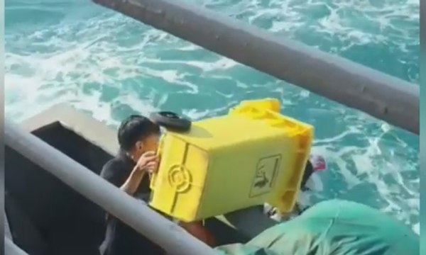 Pelni: Maaf Soal Petugas yang Buang Sampah Sembarangan